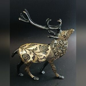 Deer figurine collectible metalware statue home decor deer